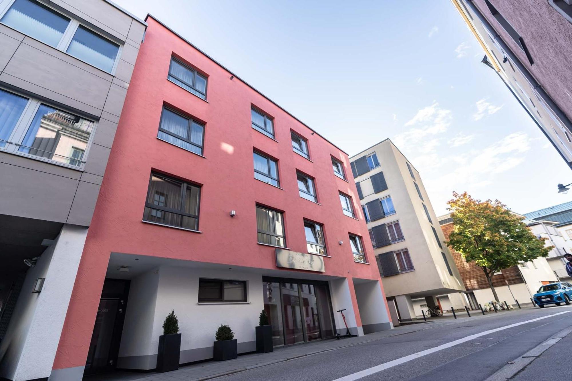 Altstadthotel Guesthouse Die Galerie Ingolstadt Exterior photo